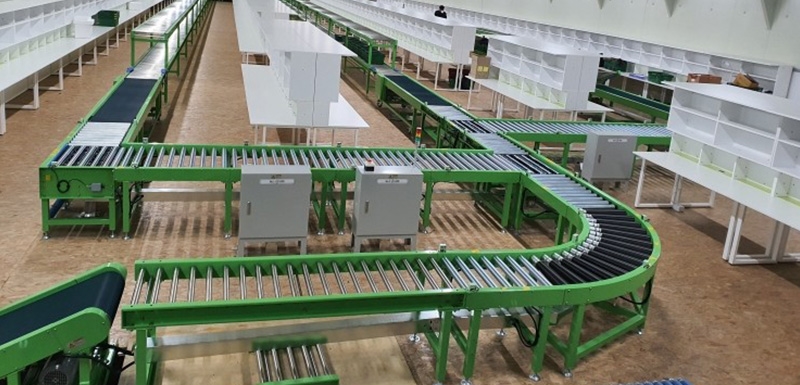 Băng tải PVC xanh Băng tải PVC vận chuyển hàng trong kho